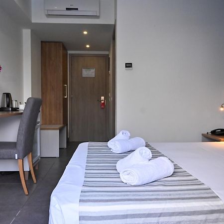 Pollis Hotel Hersonissos  Bagian luar foto