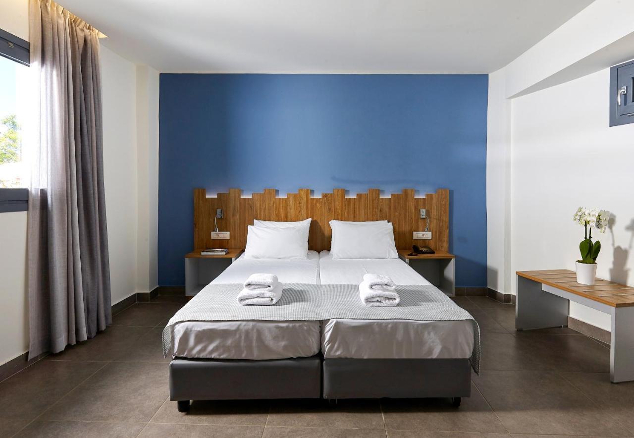 Pollis Hotel Hersonissos  Bagian luar foto
