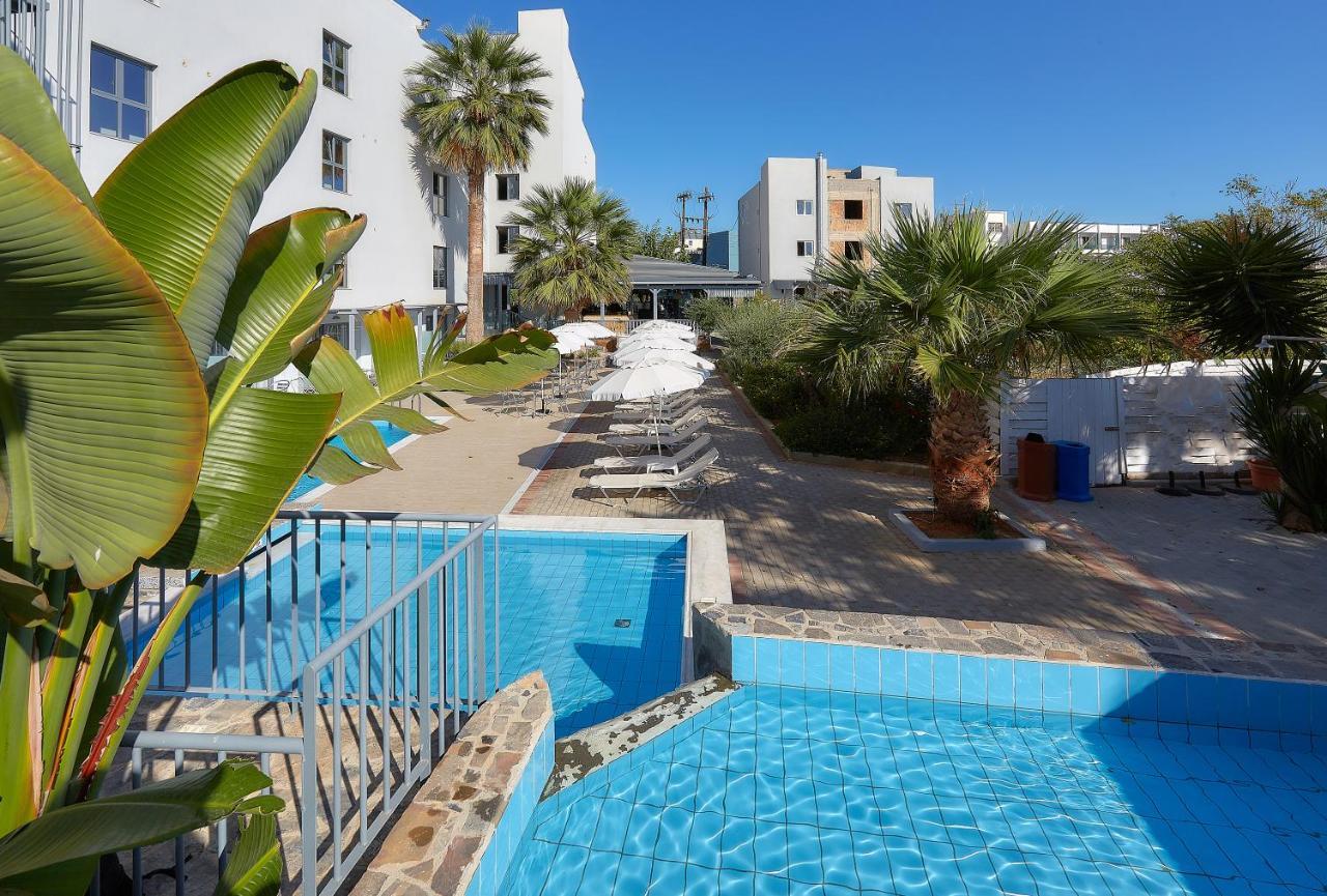Pollis Hotel Hersonissos  Bagian luar foto