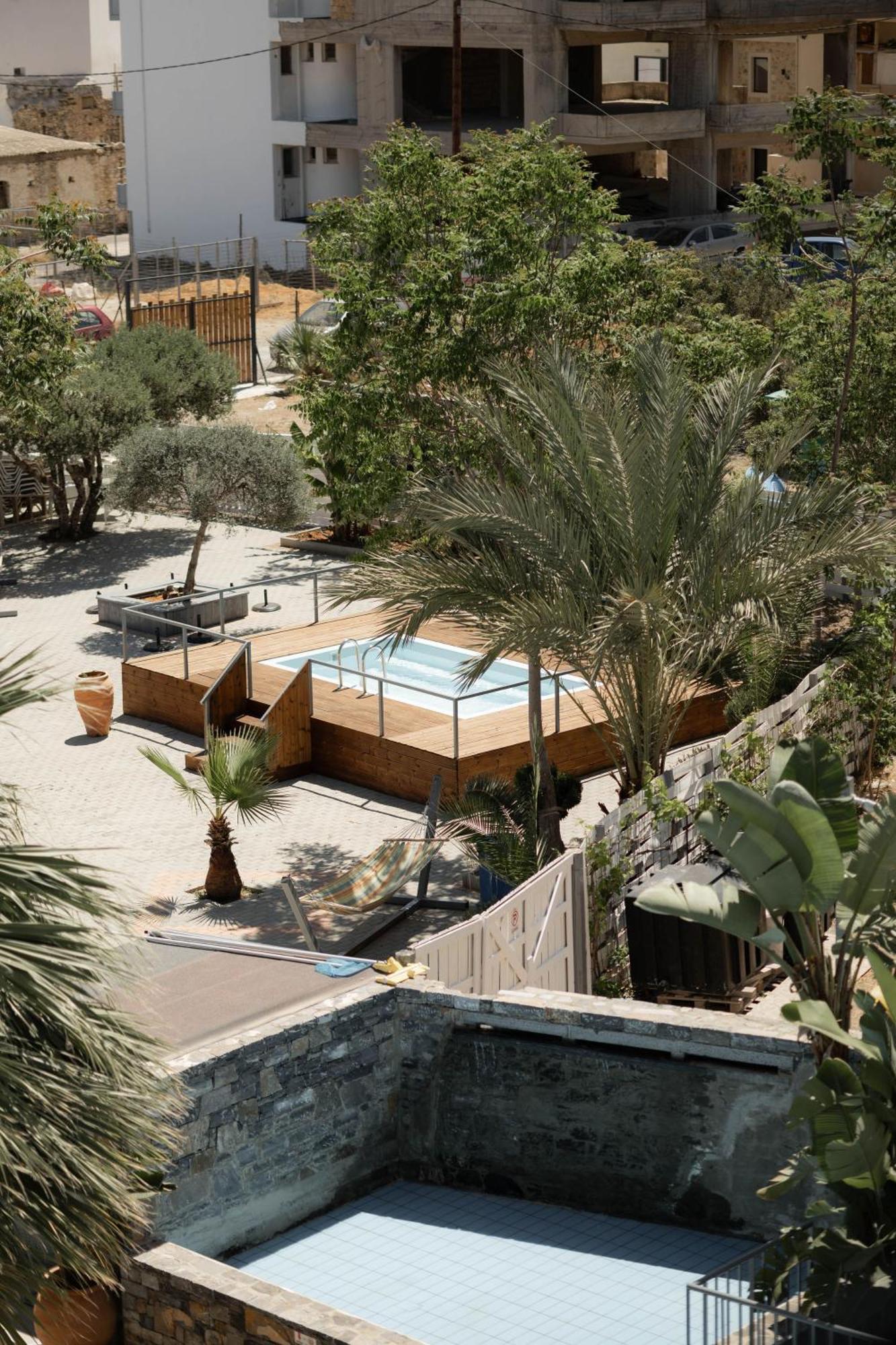 Pollis Hotel Hersonissos  Bagian luar foto