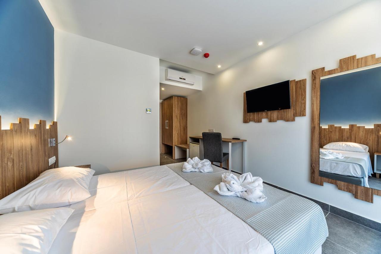 Pollis Hotel Hersonissos  Bagian luar foto